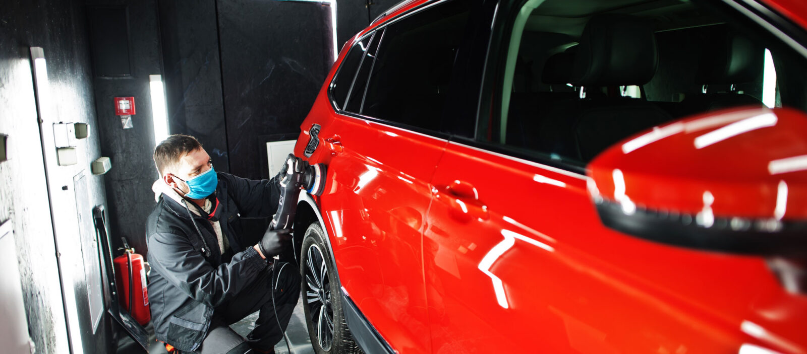 "Fix It Right!
Precision repairs for a flawless finish."